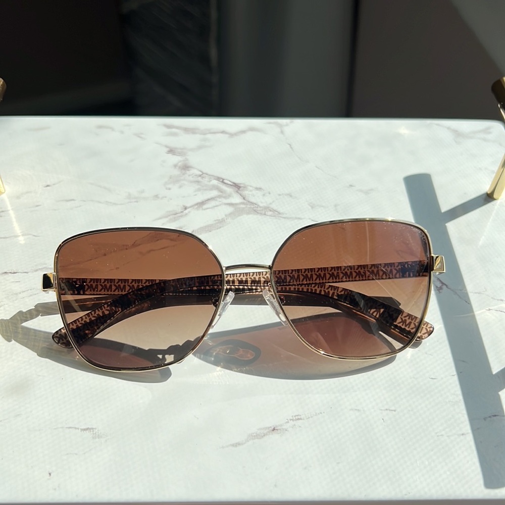 Michael Kors sunglasses - Picture 4 of 5